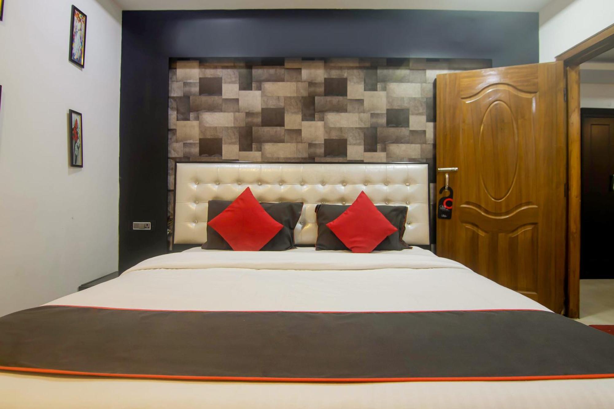 Collection O The Blu Bell Nizarapar Path Hotel Guwahati Luaran gambar