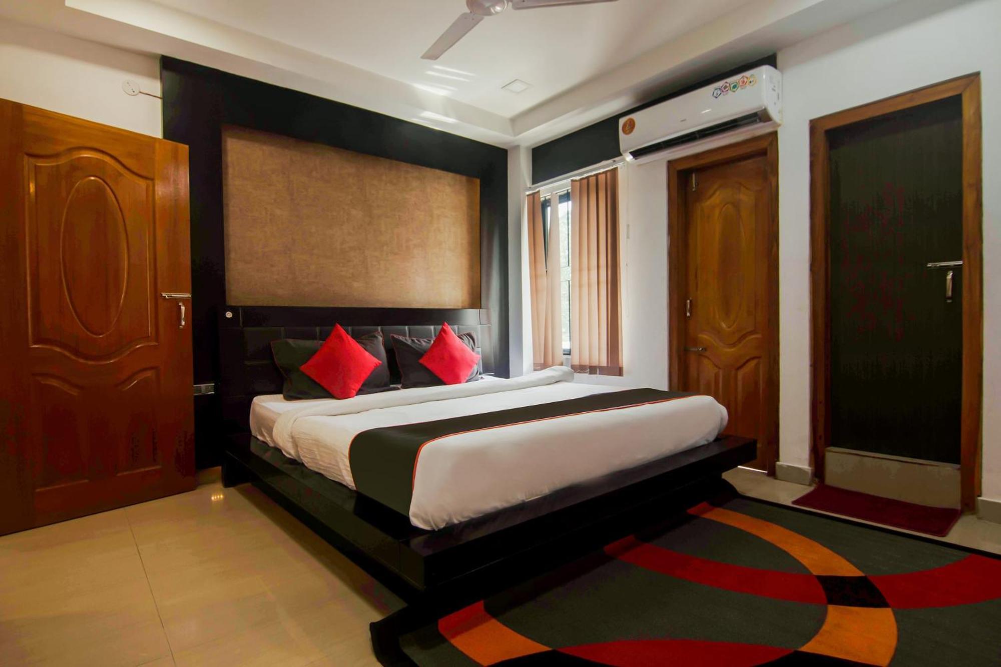 Collection O The Blu Bell Nizarapar Path Hotel Guwahati Luaran gambar